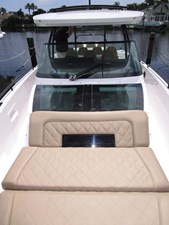 T/T GRACE 8 Bow sunlounge