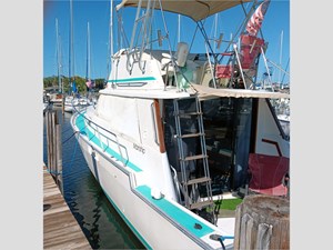 34' MAINSHIP 1985 4 YS240141_04