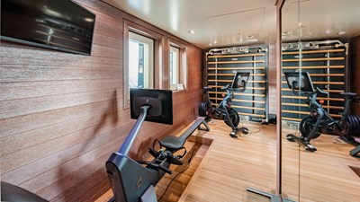 LOON 66 Loon 221' - Lower Deck Beach Club Gym