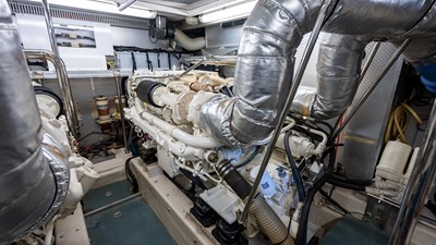 UNBRIDLED 37 DSC00530