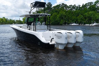 2018 Hydra-Sports 3900 Speciale  10 