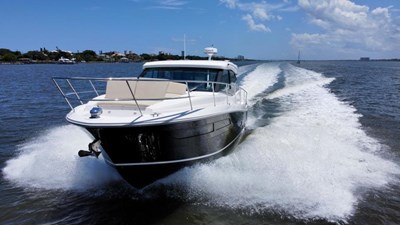 Regal 38 3 