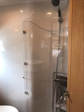 London's Bridge 4 43-2013-Four-Winns-V435-07