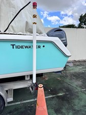 2017 TIDEWATER 220  19 