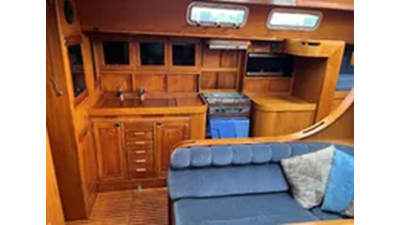 1989 Jonmeri 48 Pilot House 35 