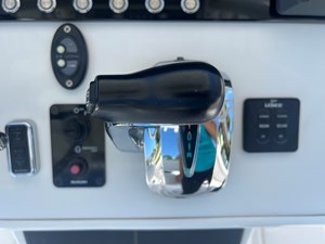 - 26 27_2019 28ft Blue Wave 2800 Pure Hybrid