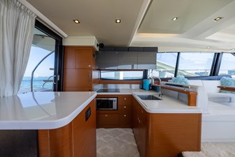 Tinka  23 24_2016 55ft Prestige 550S TINKA