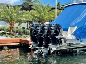 - 2 2_2016 42ft Boston Whaler 420