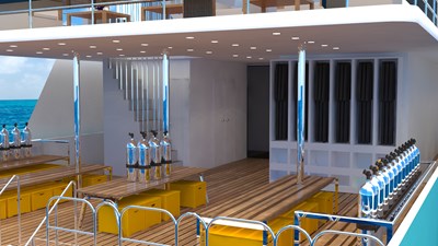 43 M Yacht 25 dive deck 3