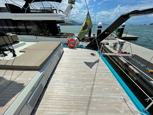 LAS BRISAS 28 Aft Deck
