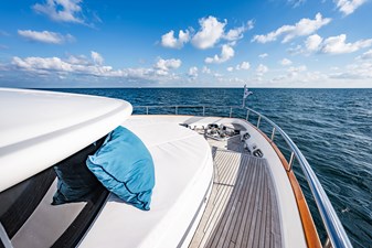 SOUTHERN BELLE 68 Bow