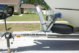 2010 Cape Horn Center Console 11 
