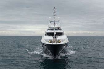 RHINO 94 95. Rhino exterior