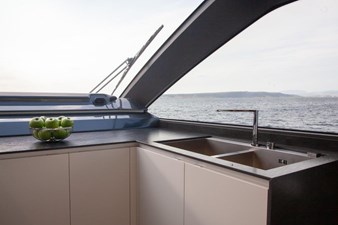 2021 Astondoa AS8 18 18