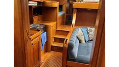 1989 Jonmeri 48 Pilot House 37 