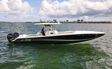 2014 Nor-Tech 390 Sport Cuddy 11 