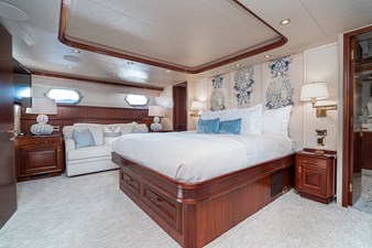 Nauti N Nice 62 