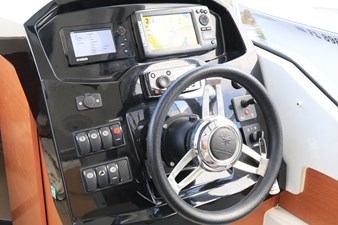 JEANNEAU MF 795 7 07-Helm