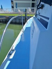 1989 Albin 32 Sportfisher 22 23
