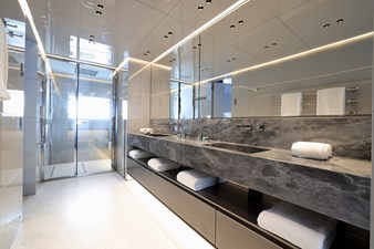 NO STRESS 15 Master suite bathroom