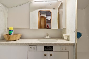 I Carter 24 25_2001 52ft Ocean Yachts 52SS I CARTER