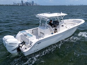 Sea Fox 328 Commander 20 32' Sea Fox _ Drone-20