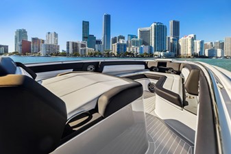 Cigarette 42 Auroris 26 