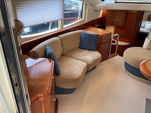 Pendara 11 Salon, Port 