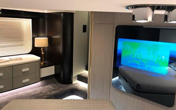 Azimut 55 13 azimut-55-2018_15