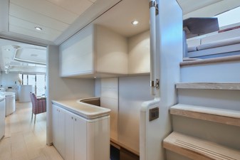 CAMARIK 19 ferretti112-021