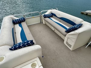 02 Bennington 257L Pontoon NLSQ 6 