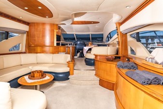 Azimut 62E 22 PHOTO-2024-06-01-10-37-27