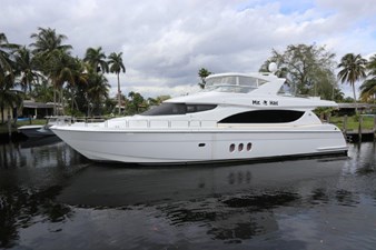 - 4 5_2006 80ft Hatteras 80 Motor Yacht