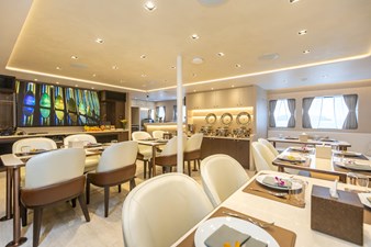 VANORA 34 Dining 2 