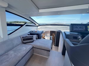 Silver Fox  11 Salon