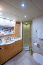 WIRE WE HERE 50 115_crescent_wire_we_here_forward_vip_stateroom_head_1