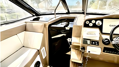 2017 Regal 35ft Sport Coupe 19 2017 Regal 35ft Sport Coupe (19)