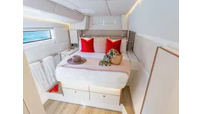 2020 Voyage Yachts VOYAGE 590e 8 