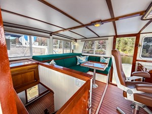 LITTLE LADY 43 Pilothouse