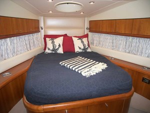 YOUNG GIRL 22 VIP Fwd Stateroom