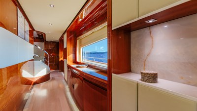 LADY MURA 21 16Yacht_ladymura_Superyacht_IYC_interior