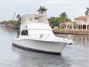 47' Viking 1999 Convertible 4 