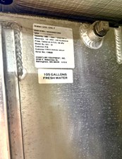 SEAGLASS 49 2006 American Tug 41: Port Water Tank