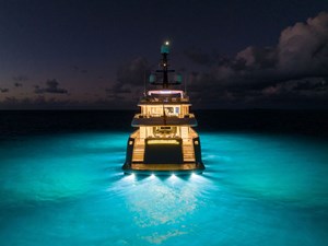 MOONRAKER 52 
