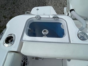2023 Everglades 235CC 30 
