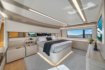 2015 Custom Line Navetta 28 56 92' Ferretti Custom Yacht _D'Vinci_-17