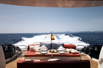 SUNSEEKER PREDATOR 92  5 220522_SCI_PREDATOR_92_UM7_LEICA_ 5