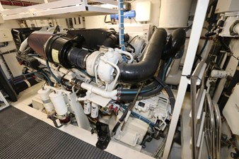 - 39 40_2006 80ft Hatteras 80 Motor Yacht