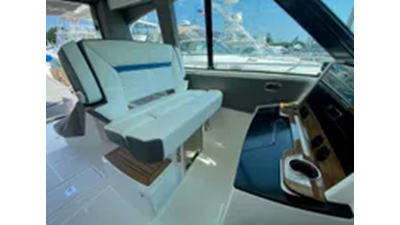 2021 Tiara Yachts 43 LE 17 