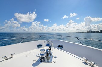 DANIELLE 38 039 Flybridge Anchor Windlass